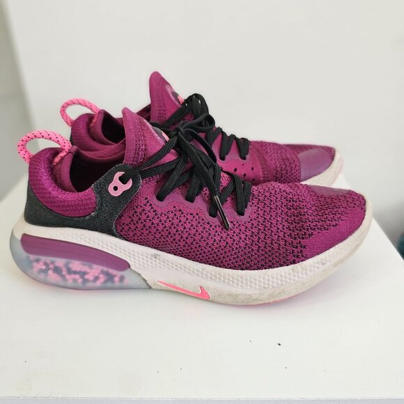 Nike Joyride Run Flyknit Womens Sneaker - Picture 2 of 6